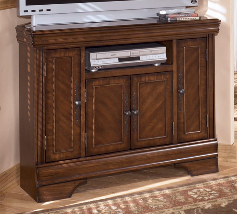 Ashley W52717 Hamlyn Series TV Corner at Mentor Furniture